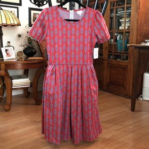 LuLaRoe Amelia Size M Red W/ Blue Arrows